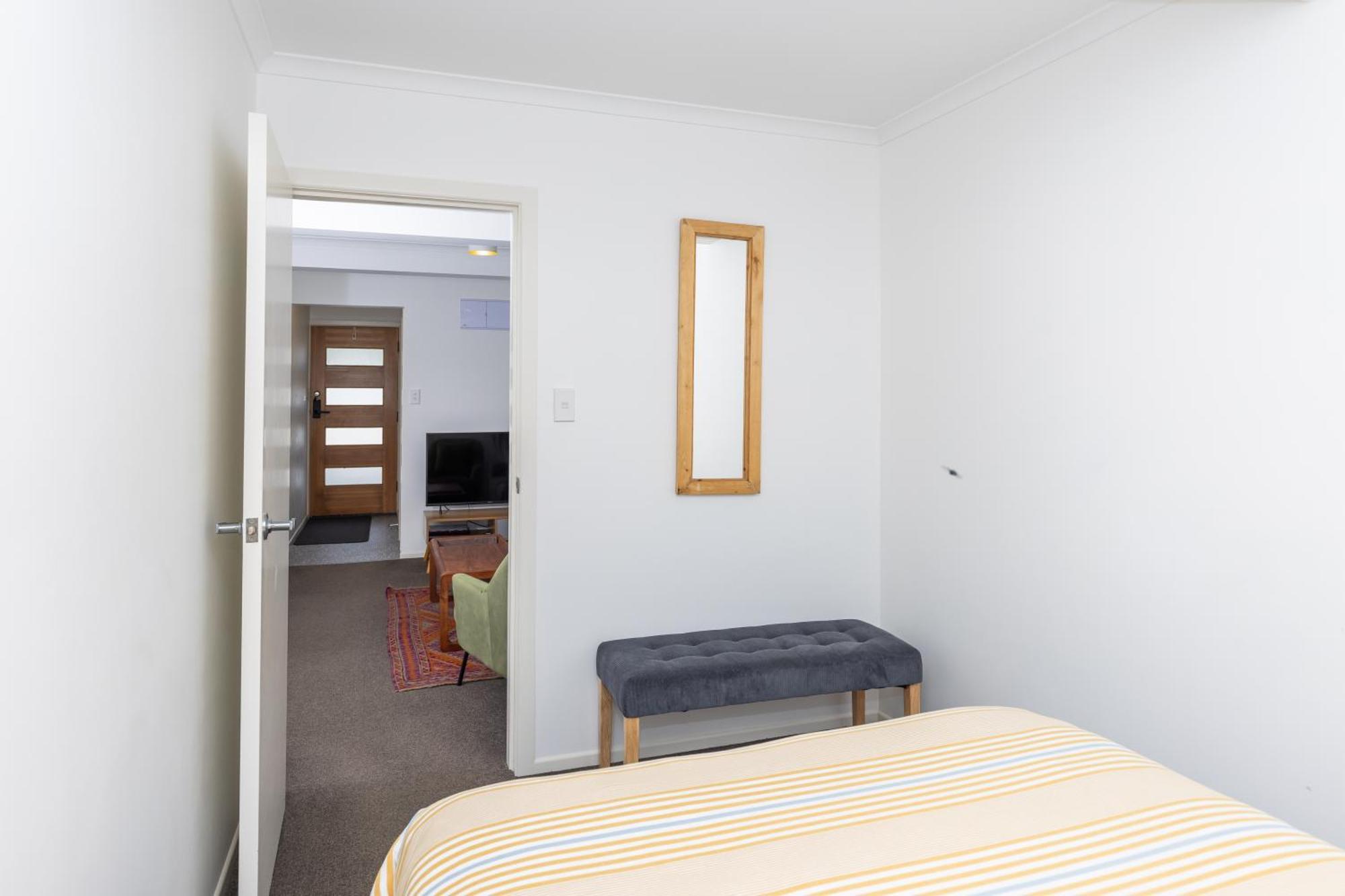 2 Bedroom Home Away From Home Near Cbd & Private Parking แฮมิลตัน ภายนอก รูปภาพ