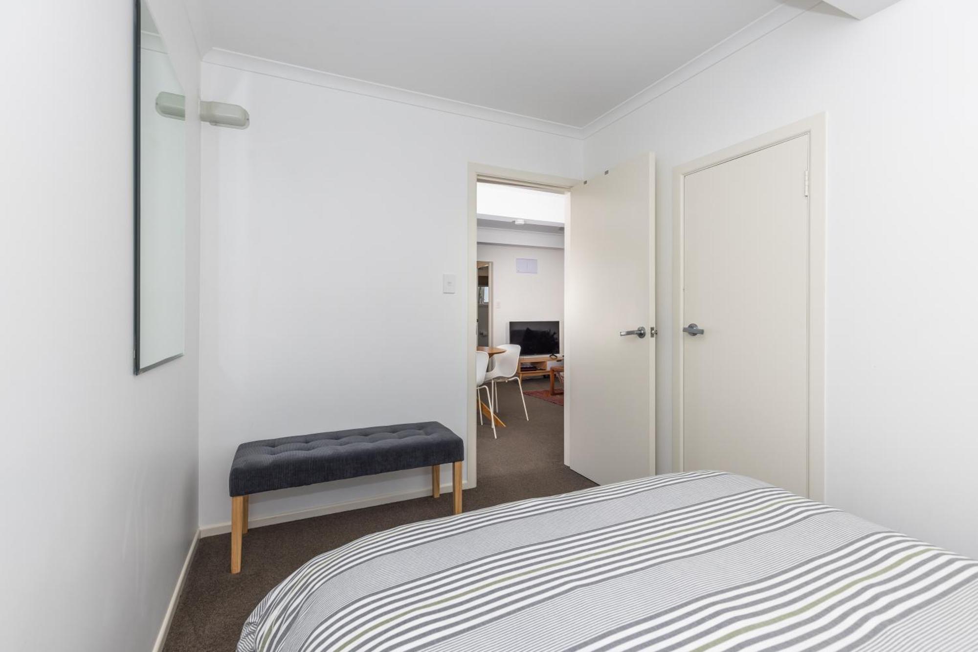 2 Bedroom Home Away From Home Near Cbd & Private Parking แฮมิลตัน ภายนอก รูปภาพ